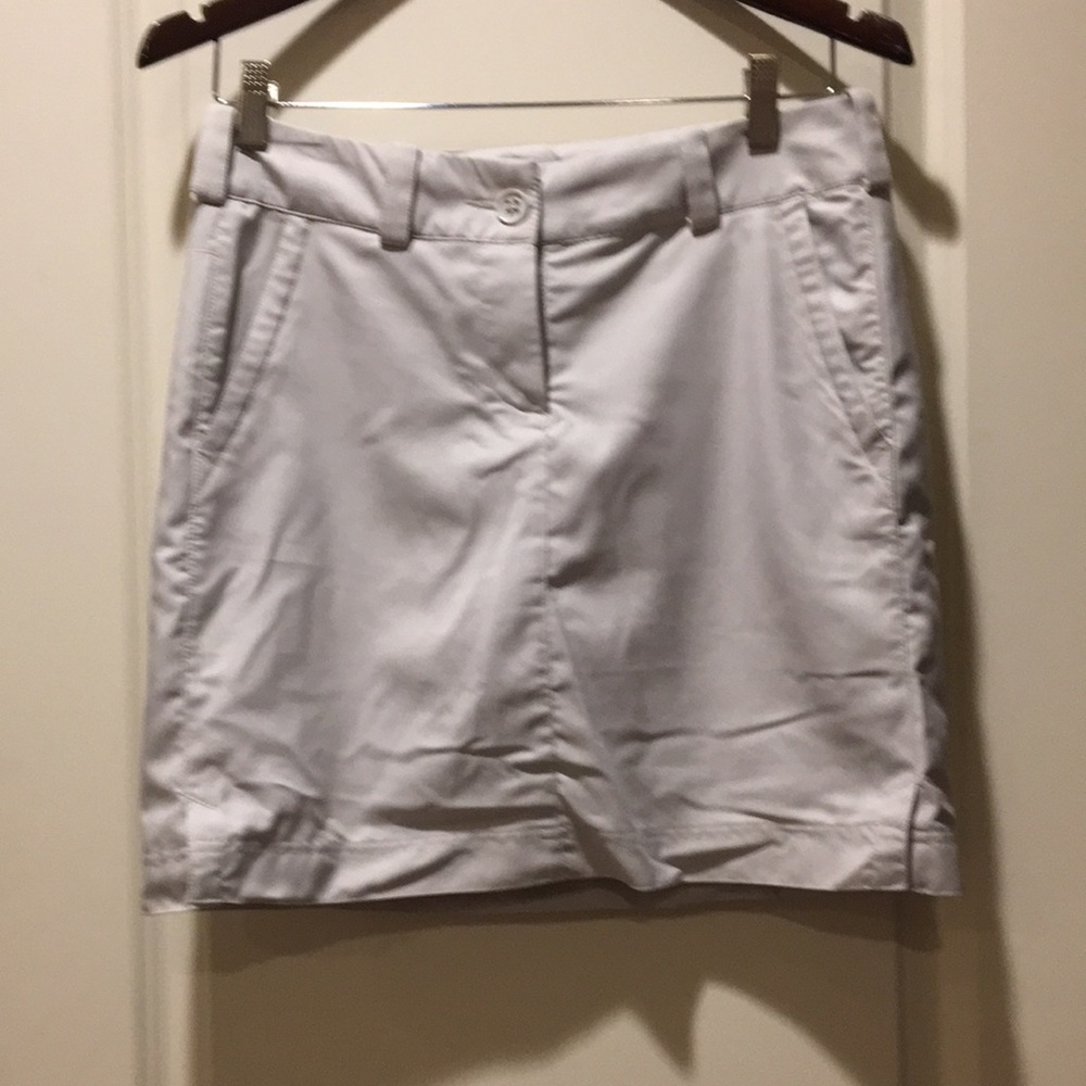 Like New! Nike Golf Dri-Fit Tour Performance Golf Tennis Pickleball Skort size 4